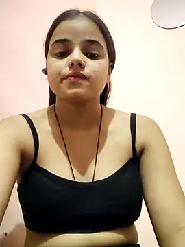 Snapshot of RAYI_123 chatting on 10-06-25, 04:52 RAYI 123 online show from 10-06-25, 04:52