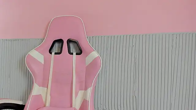 Snapshot of yeikafoxy chatting on 03-01-26, 11:32 yeikafoxy online show from 03-01-26, 11:32