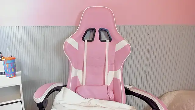 Snapshot of yeikafoxy chatting on 03-03-26, 11:28 yeikafoxy online show from 03-03-26, 11:28