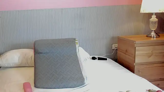 yeikafoxy online show from 01-08-26, 11:38