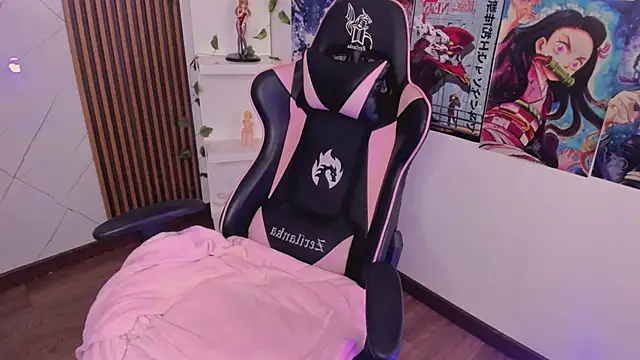 Charlotte Baker19 online show from 02-13-25, 11:26