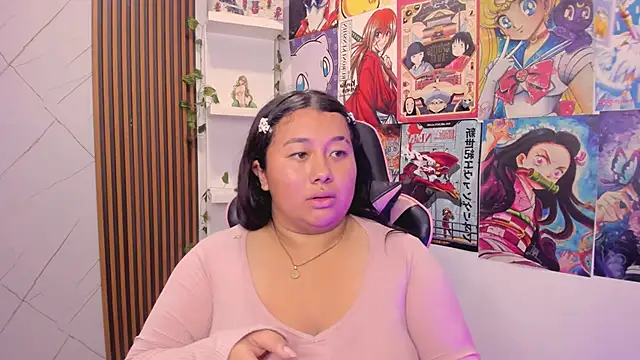 Charlotte Baker19 online show from 02-13-25, 08:24