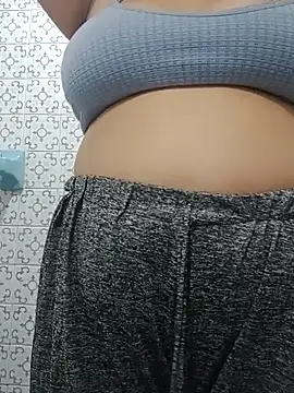 alexandraluv online show from 10-05-25, 04:42