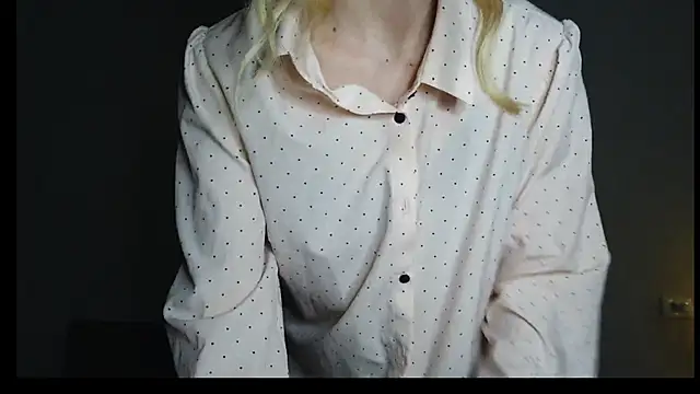 azumi xxx online show from 03-09-25, 09:03