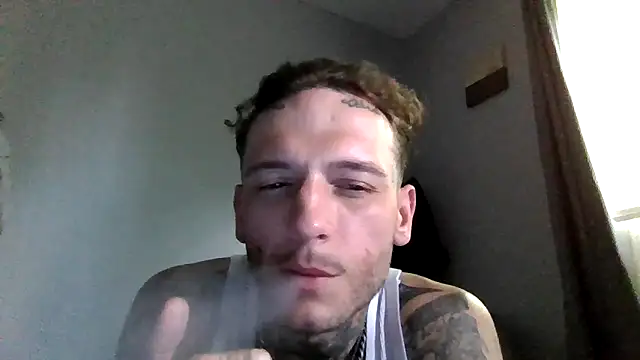 Snapshot of cruz815 chatting on 06-19-26, 08:14 cruz815 online show from 06-19-26, 08:14