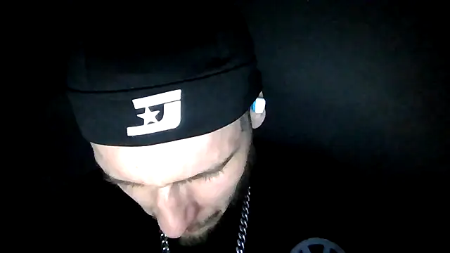 cruz815 online show from 04-08-26, 09:11