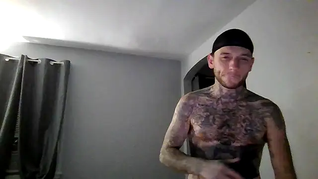 cruz815 online show from 12-01-25, 06:03