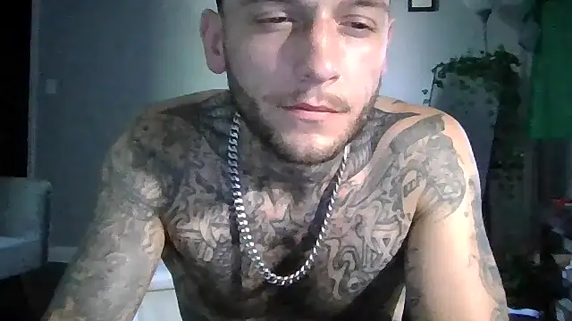 Snapshot of cruz815 chatting on 07-01-26, 07:25 cruz815 online show from 07-01-26, 07:25