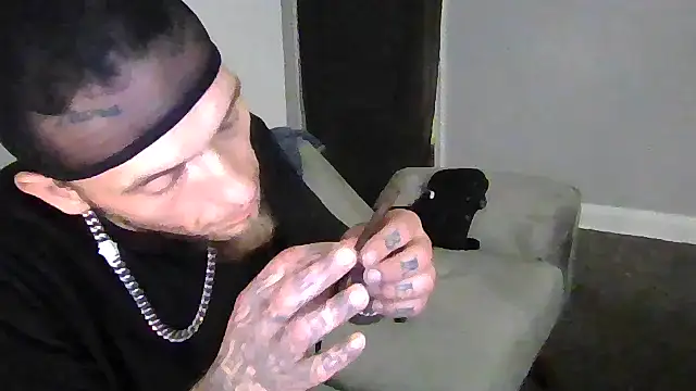 cruz815 online show from 11-08-25, 12:03