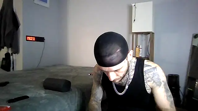 cruz815 online show from 05-21-26, 02:42