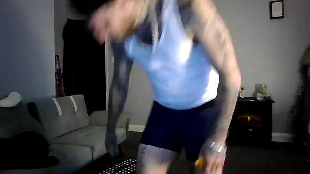 cruz815 online show from 12-18-25, 12:27