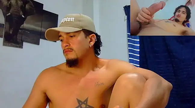 Snapshot of Keiviid chatting on 03-10-25, 03:09 Keiviid online show from 03-10-25, 03:09