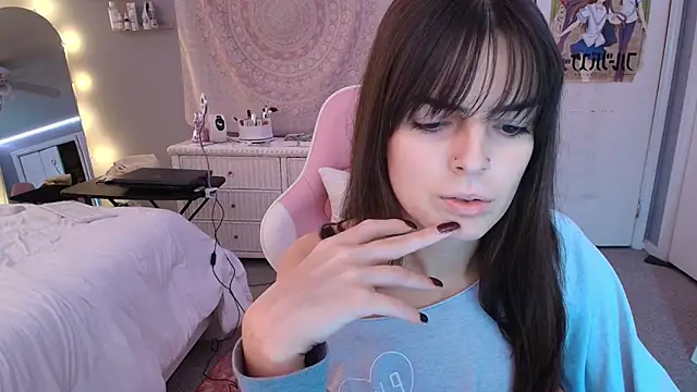 princesselysia online show from 10-29-25, 04:17