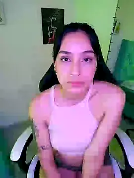 Snapshot of Marce0 chatting on 02-07-25, 07:38 Marce0 online show from 02-07-25, 07:38