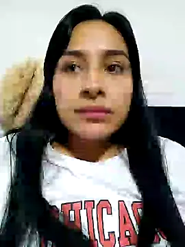 Snapshot of Marce0 chatting on 02-04-25, 02:39 Marce0 online show from 02-04-25, 02:39