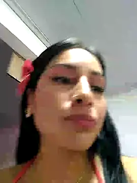 Snapshot of Marce0 chatting on 02-14-25, 09:21 Marce0 online show from 02-14-25, 09:21