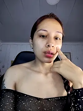 Snapshot of Marce0 chatting on 02-19-26, 03:03 Marce0 online show from 02-19-26, 03:03