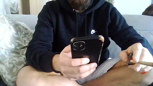 Snapshot of Zer_oki chatting on 01-14-26, 01:37 Zer oki online show from 01-14-26, 01:37