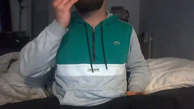 Snapshot of Zer_oki chatting on 10-10-25, 09:59 Zer oki online show from 10-10-25, 09:59