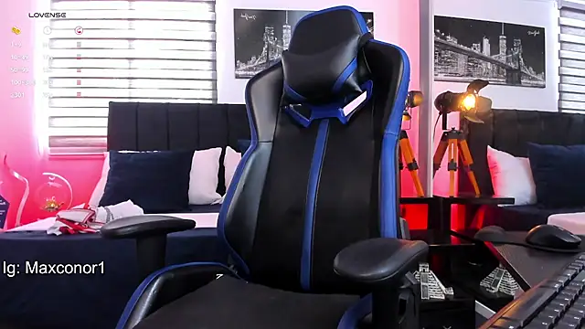 Max Conor1 online show from 03-22-25, 02:36