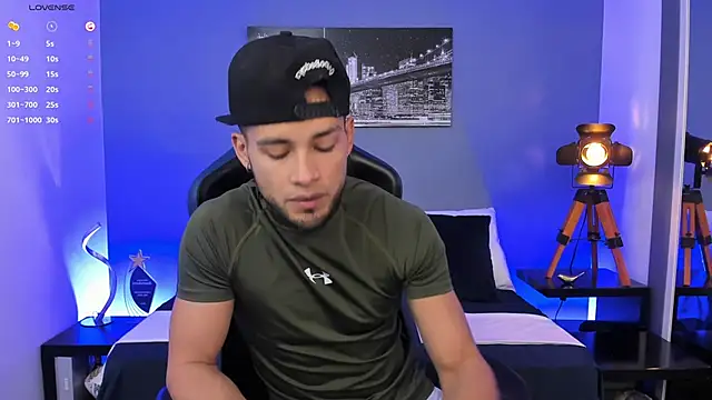 Max Conor1 online show from 10-11-25, 12:06