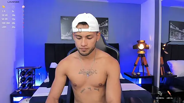 Max Conor1 online show from 12-22-25, 10:54