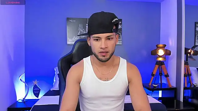 Max Conor1 online show from 10-09-25, 12:06