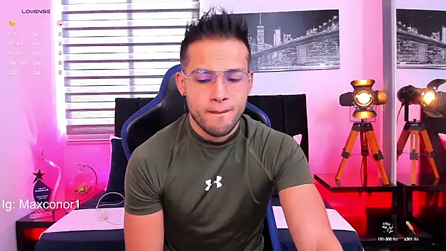 Max Conor1 online show from 03-19-25, 12:23