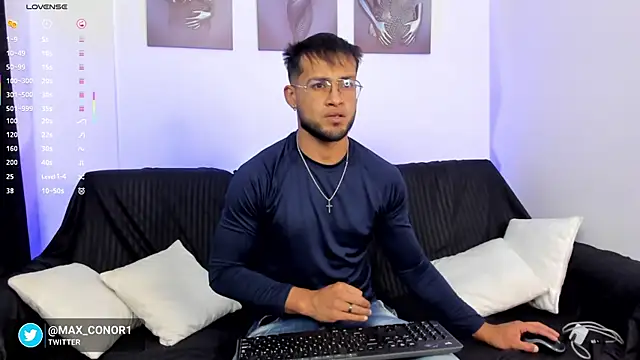 Snapshot of Max_Conor1 chatting on 02-18-26, 12:56 Max Conor1 online show from 02-18-26, 12:56