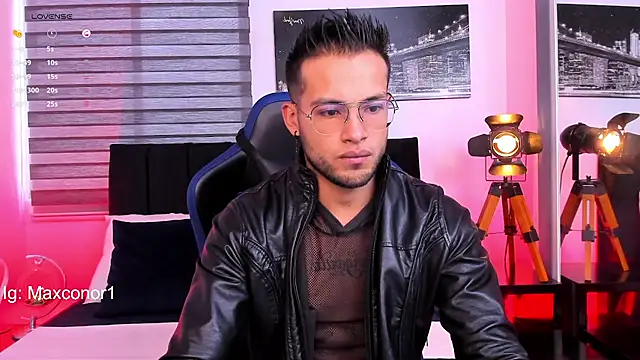 Max Conor1 online show from 03-22-25, 11:32