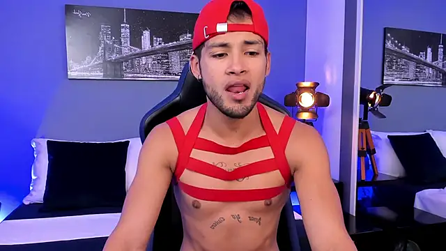 Max Conor1 online show from 09-10-25, 11:42