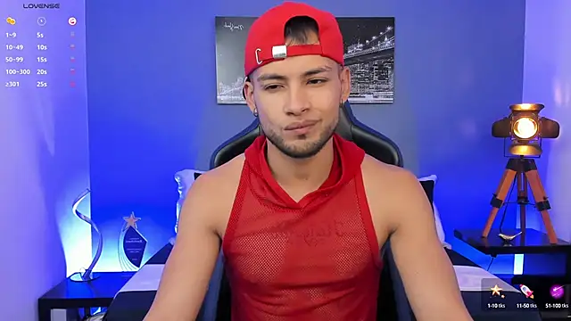 Max Conor1 online show from 10-07-25, 01:34