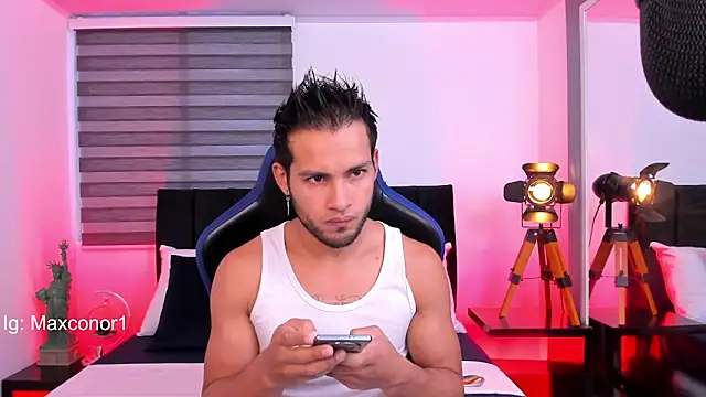 Max Conor1 online show from 03-07-25, 11:18