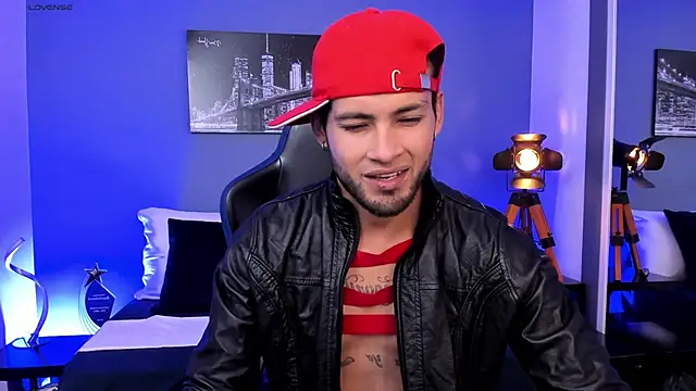 Max Conor1 online show from 09-25-25, 11:27