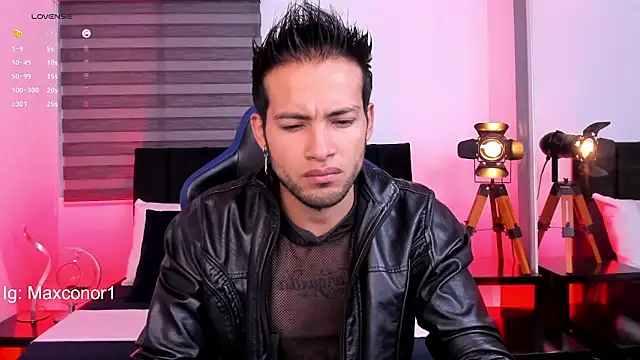 Max Conor1 online show from 03-10-25, 11:01