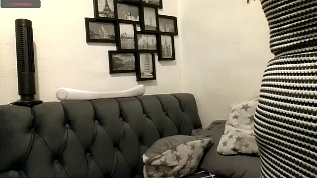 MirandaLatinaLovely online show from 04-29-26, 05:17