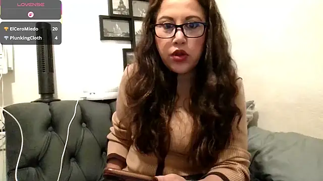 MirandaLatinaLovely online show from 03-19-26, 05:02