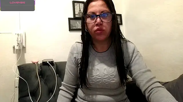 MirandaLatinaLovely online show from 01-09-26, 04:03