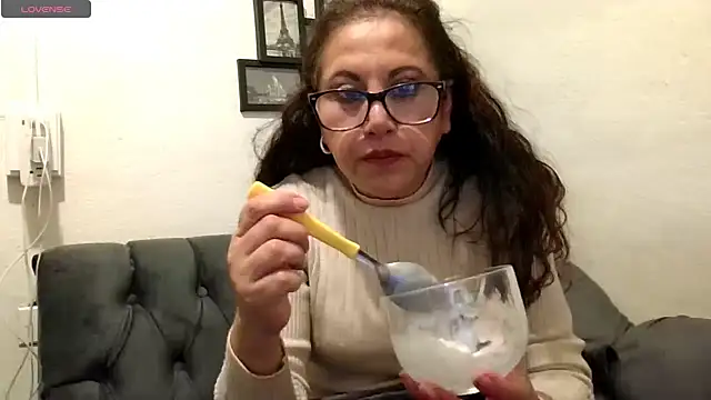 MirandaLatinaLovely online show from 01-16-26, 04:38
