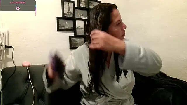 MirandaLatinaLovely online show from 11-30-25, 05:25