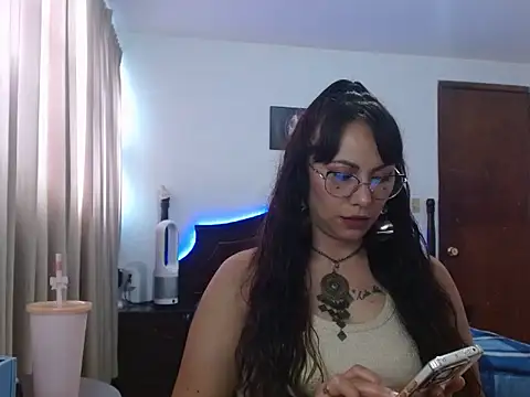 AloLovely  online show from 04-15-26, 07:58