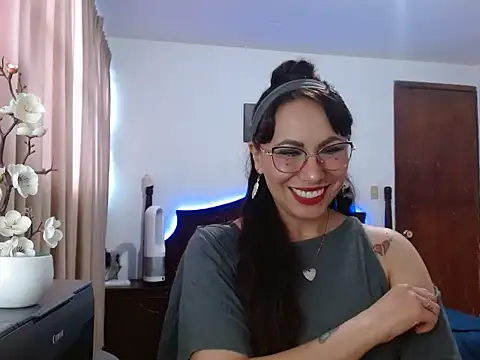 AloLovely  online show from 03-31-26, 07:49