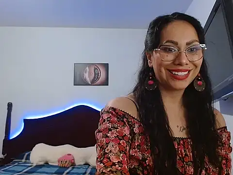 AloLovely  online show from 05-15-26, 02:53
