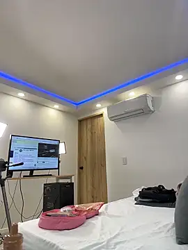 eva roseee online show from 03-12-26, 07:51