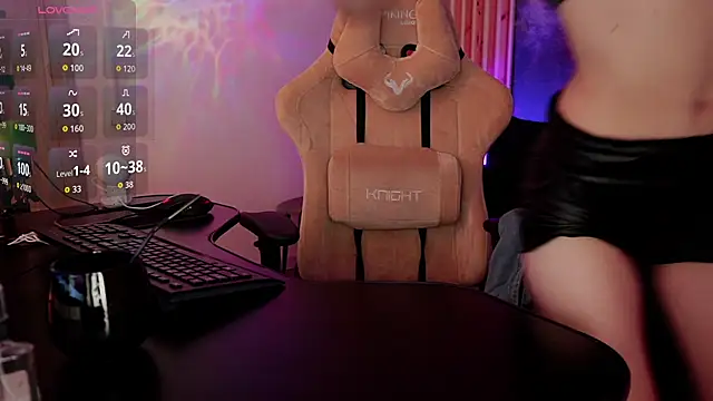 MilaStoyne online show from 10-06-25, 06:14