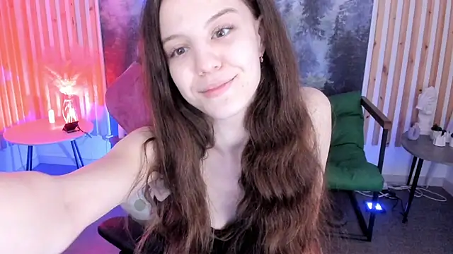 MilaStoyne online show from 12-22-25, 06:57