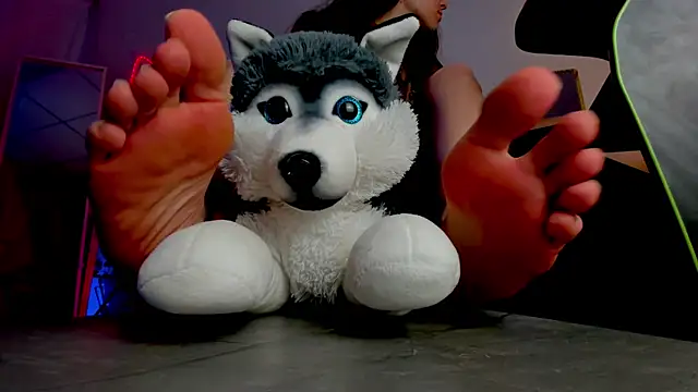 MilaStoyne online show from 11-21-25, 07:18