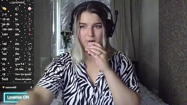 Jenny Smit online show from 10-20-25, 07:31