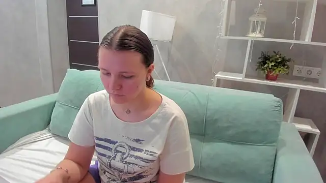 Snapshot of Jenny_Jimmy chatting on 06-08-26, 09:21 Jenny Jimmy online show from 06-08-26, 09:21