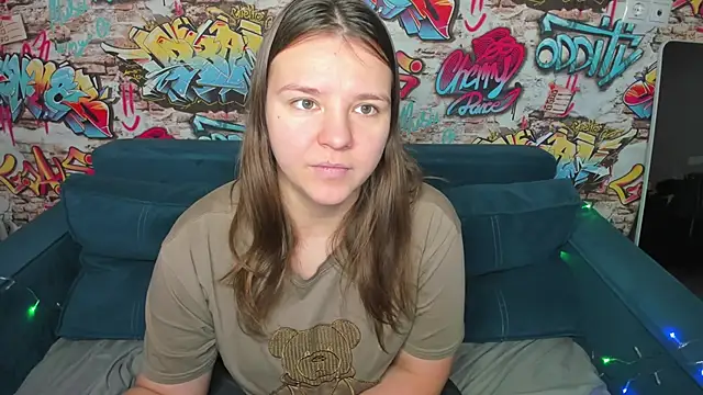 Jenny Jimmy online show from 12-16-25, 01:10